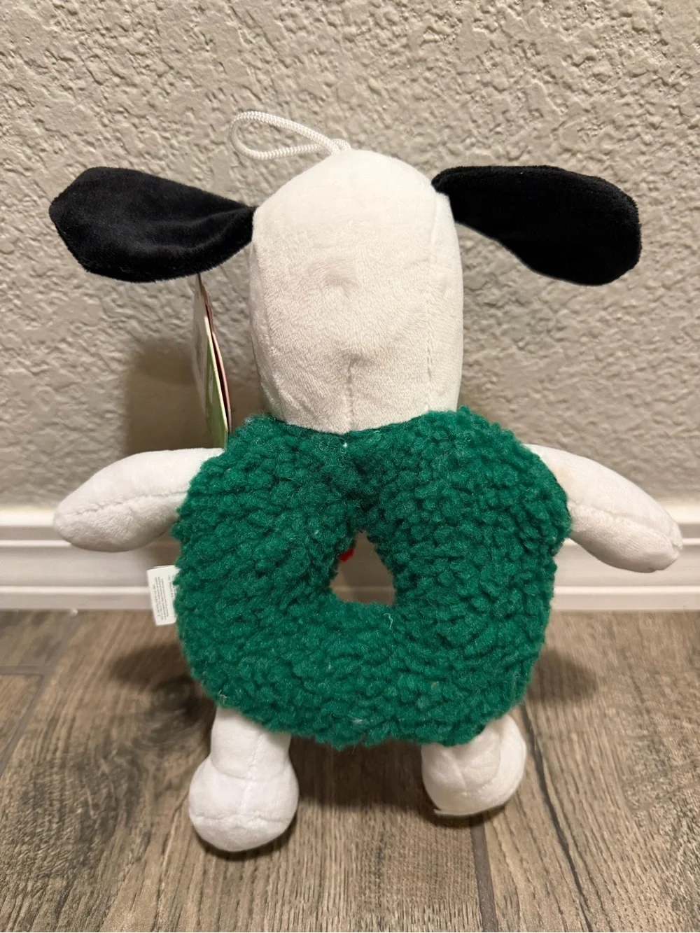 Peanuts Snoopy Holiday Wreath Plush Squeaky Dog Toy NWT Christmas
